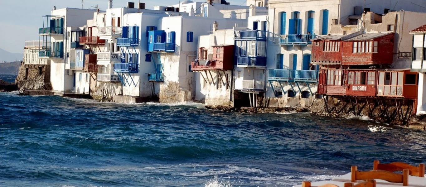 Μύκονος: Συνελήφθη δικηγόρος που έσπασε την καραντίνα